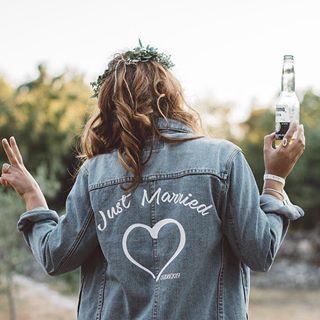 Jean Oversize, With Her, Edgy Leather Jacket, Bride Jacket, Good Beer, Bridal Elegance, Bridal Jacket, Gettin Hitched, Let's Get Married