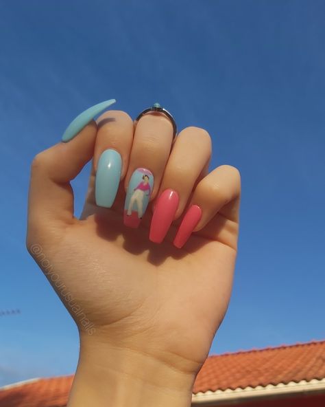 Harry Styles Nails Fine Line, Harry Styles Nails Inspired Fine Line, Harry Styles Acrylic Nails, Harry Styles Themed Nails, Fine Line Nails, Harry Styles Nails Inspired, 1d Nails, Nails Watermelon, One Direction Nails