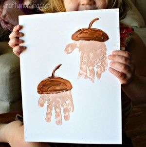 Fall Crafts for Kids - Handprint Acorn Craft Acorn Craft, November Crafts, Acorn Crafts, Fall Art Projects, Handprint Crafts, Daycare Crafts, Fall Crafts For Kids, Autumn Crafts, Classroom Crafts