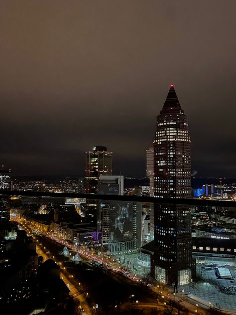 #frankfurtammain #frankfurtcity #skyline #aesthetic #nightlife Frankfurt Aesthetic, Skyline Aesthetic, Frankfurt City, Travel Instagram Ideas, Men's Office, Bike Sketch, I Want To Travel, June 2024, Travel Instagram