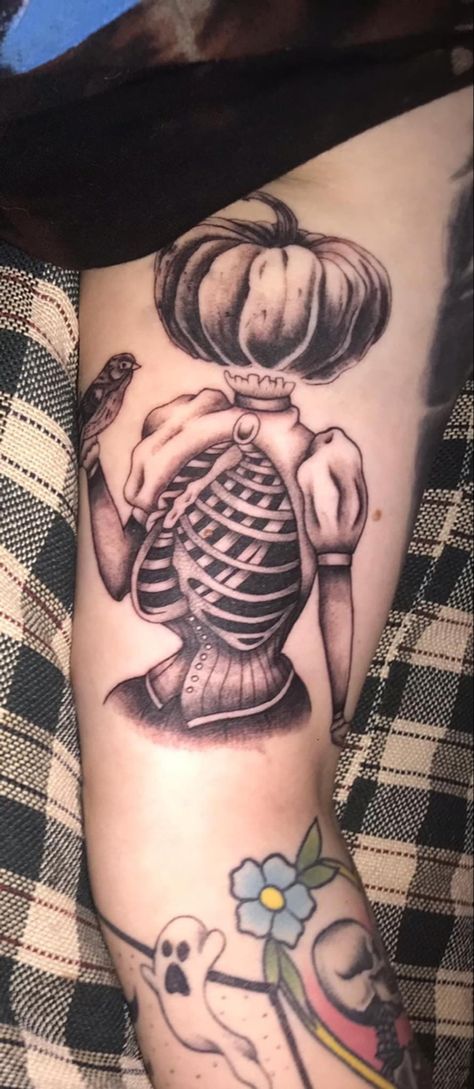 #halloween #halloweentattoo #tattoo #horror #pumpkin Horror Themed Tattoos, Themed Tattoos, Horror Pumpkin, Pumpkin Tattoo, Spooky Tattoos, Halloween Tattoos, Halloween Pictures, Tattoos And Piercings, Tatting