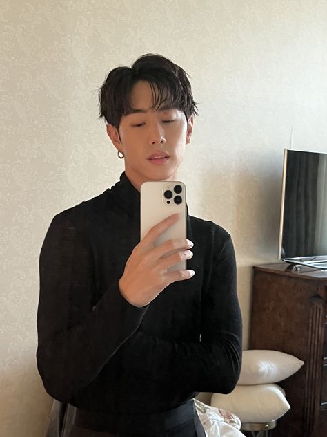 Mark Tuan Official on Twitter: "[📷 MARK SHOTS] See you guys soon! Excited for the show! #MARKTUANatYSLBerlin #MarkTuan_SaintLaurent #MarkTuan #Mark #마크 #段宜恩 #SaintLaurent @marktuan https://t.co/I4FKLt4hPk" / Twitter Mark Tuan Cute, Mark Tuan Wallpaper, Just Right Got7, Got7 Aesthetic, Got7 Mark Tuan, Id Photo, Got7 Mark, Kim Yugyeom, Got 7