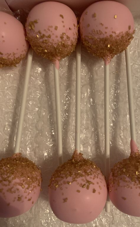 Pink Gold And White Cake Ideas, Pink White And Gold Themed Party, Pink White And Gold Theme Party, Light Pink And Gold Sweet 16 Ideas, Pink Gold Cake Pops, Light Pink And Gold Party Decorations, Pink And Gold Cakepops, Pink Gold Theme Party, Birthday Theme Pink And Gold