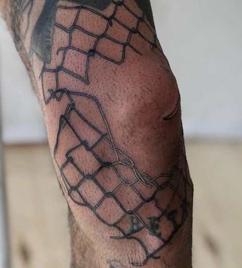 tattoo by @rat666tat on ig on @pattern__recognition Fence Tattoo, Wired Fence, Elbow Tattoo, Elbow Tattoos, White Highlights, Pattern Recognition, Knee Tattoo, Wire Fence, Chain Link Fence