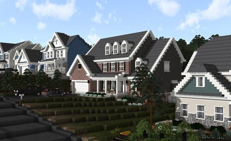 Minecraft Houses Neighborhood, Minecraft Traditional House, Minecraft House Suburban, Minecraft American Town, Minecraft Suburban Neighborhood, Minecraft Neighborhood Layout, Bloxburg Neighborhood Build, Suburban Home, Minecraft Neighborhood