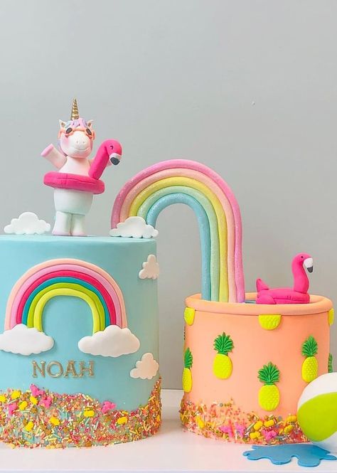 Summer Party Cake Birthday, Unicorn Pool Party Cake, Sanrio Pool Party, Pool Party Cakes For Girls Birthday, Splash Birthday Cake, Pool Party Cake Ideas, Pool Party Birthday Cake, Pool Birthday Cakes, Kids Pool Party Birthday