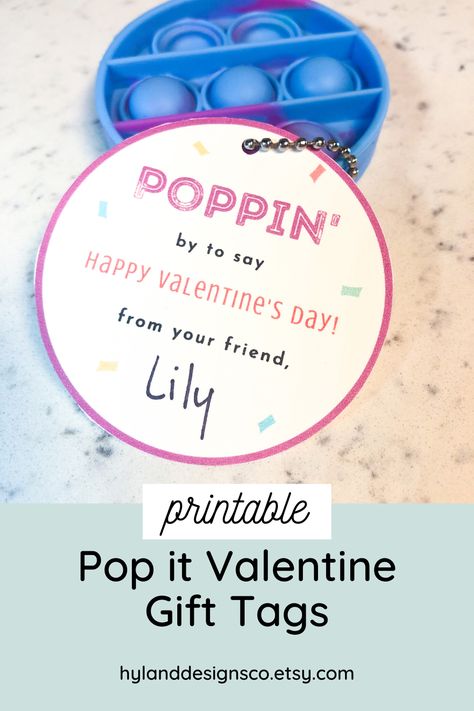 Super fun Valentine Tags to go with Pop it fidgets. With food allergies on the rise these are perfect Valentine favors! Pop It Valentine, Dinosaur Valentine Cards, Valentine School, Valentine Classroom, Preschool Valentine, Classroom Valentine Cards, Valentine Favors, Dinosaur Valentines, Pop It Fidget