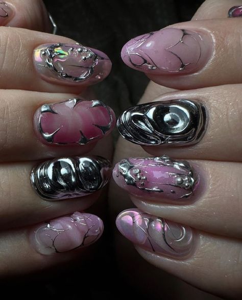 Silver Manicure Ideas, Crazy Nails Designs, Korean Nail Designs, Kpop Hairstyles, Korean Nail, Nails Trending, Korean Nail Art, Trending Nails, Hippie Nails