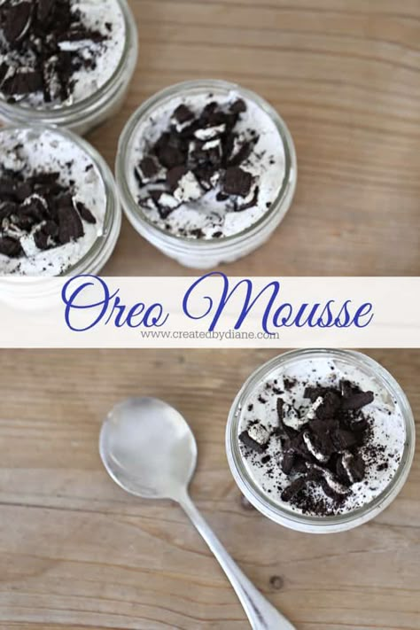 No Bake Oreo Mousse, Cookie And Cream Mousse, Cookies And Cream Mousse Recipe, Oreo Mouse Cup, Oreo Mousse Dessert, Oreo Moose Dessert, Oreo Mousse Recipes, Desert Jars, Oreo Mouse