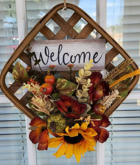 Barn Wreaths, Fall Basket Wreath, Apple Basket Lid Wreath, Tobbaco Basket Wall Fall, Fall Basket Door Wreath, Fall Baskets, Barrel Lids, Wall Basket With Sunflowers, 2023 Decor