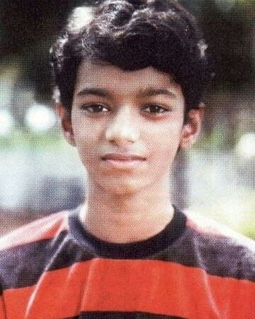 Vj Thalapathy Vijay Childhood Photos, Vijay Childhood Photos, Vijay Birthday, Vijay Photos, Vijay Actor Hd Images, Childhood Pics, Actor Vijay, Famous Indian Actors, Female Actors