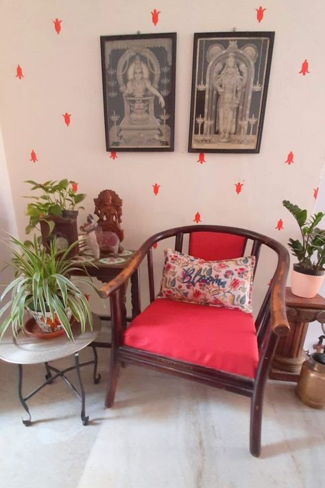 DIY - Block Print Wall (The Viral Quarantine DIY) - Preethi Prabhu Block Print Wall, Home Decor Ideas Traditional, India Decor, Block Printed Textiles, Indian Interiors, Ethnic Home Decor, Diy Blocks, Indian Furniture, Easy Living