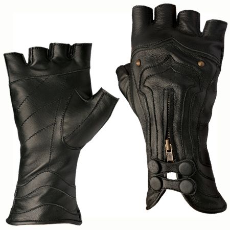 these form fitting, fingerless leather gloves are perfect for any archer. archery and the equipment thereof is a must for anyone who is wise enough to realize that ranged combat is a stealthier, and, more importantly, safer form of combat. haha. Steam Trunk, Steampunk Gloves, Archery Gloves, Fingerless Leather Gloves, Black Fingerless Gloves, Mode Steampunk, Steampunk Leather, Steampunk Fashion, Ravenclaw