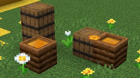 Honey Minecraft Builds, Minecraft Buisness Ideas, Bee Sanctuary Minecraft Build, Honey Shop Minecraft, Honey Farm Minecraft, Minecraft Honeycomb Build, Minecraft Honey House, Beehive Minecraft Ideas, Minecraft Beehive Ideas