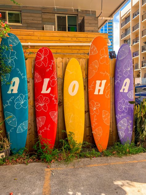 #hawaii #oahu #surf #aloha #colorful #beach #vibes #aesthetic Hawaii Aesthetic Party, Hawaii Culture Aesthetic, Hawaii Aesthetic Vintage, Surfboard Widget, Hawaii Summer Aesthetic, Vintage Hawaii Aesthetic, Hawaii Vibes Aesthetic, Honolulu Hawaii Aesthetic, Aloha Aesthetic