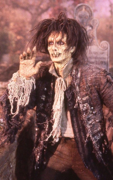 Hocus Pocus (1993) Hocus Pocus Zombie, Billy Butcherson Hocus Pocus, Hocus Pocus Characters, Hermanas Sanderson, Max Dennison, Hocus Pocus Costume, Billy Butcherson, Hocus Pocus 1993, Helloween Wallpaper