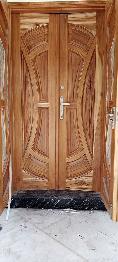 Dabal Door Design Wood Modern, Wooden Double Doors Entrance Front Entry, Wooden Double Front Doors Modern, Double Door Design Wood Double Door Design Wood Indian, Wooden Main Double Door Design, Main Door Design Modern Front Entry, Wooden Double Front Doors, Wood Door Design, Latest Door Designs