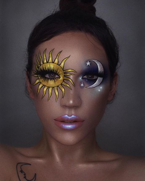 Sun And Moon Makeup, Witchy Ideas, Moon Makeup, Fantasy Make-up, Maquillage Yeux Cut Crease, Halloweenský Makeup, Halloween Make-up Looks, Make Up Designs, Artsy Ideas