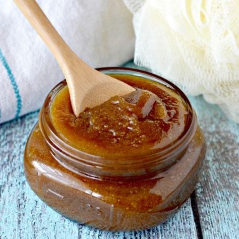 Brown Sugar Body Scrub - DIY Brown Sugar Scrub Diy Brown Sugar, Sugar Body Scrub Diy, Brown Sugar Body Scrub, Natural Skin Toner, Teeth Whitening Homemade, Brown Sugar Scrub, Love Soft, Diy Body Scrub, Sugar Scrub Diy