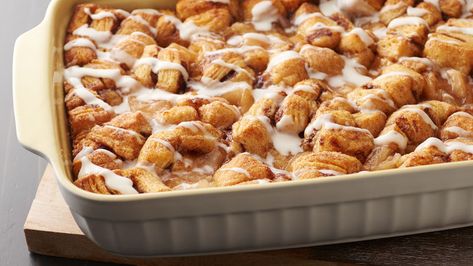 Cinnamon Roll Apple Pie, Pizza Sugar Cookie, Baked Breakfast Recipes, Apple Breakfast, Cinnamon Roll Dough, Pillsbury Recipes, Toast Casserole, Apple Pie Filling, Cinnamon Apple