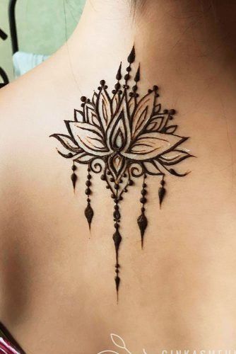 Lotus Henna, Back Henna, Henne Tattoo, Tato Henna, Hamsa Tattoo, Kunst Tattoos, Henna Tattoo Hand, Tattoo Henna, Henna Body Art