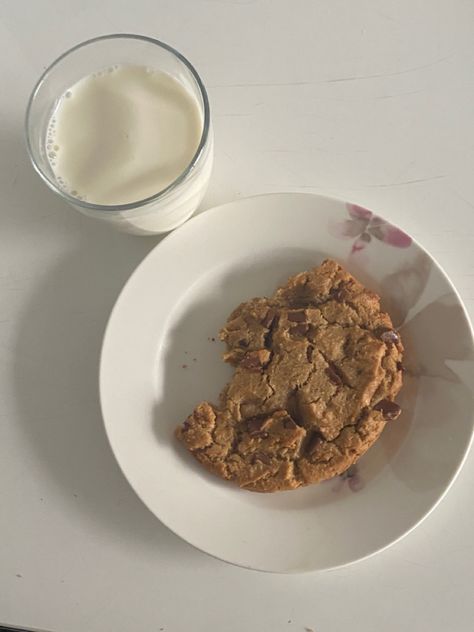 Cookies And Milk Aesthetic, Milk And Cookies Aesthetic, Milk Cookies Recipe, Cookie Aesthetic, Milk Aesthetic, Aesthetic Foods, Cookies And Milk, Whisper Coquette, Crochet Aesthetic