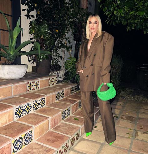 Maeve Reilly’s Instagram profile post: “Last night for the Green Carpet Awards. Thank you so much for having me 🙏🏼💚 Wearing @magdabutrym Suit @balenciaga Heels and @newbottega Bag” Maeve Reilly, Balenciaga Heels, Brunch Outfits, Woman Pants, Fashion Book, Pantsuits For Women, Model Style, Green Carpet, Dream Style