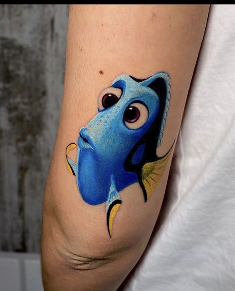 Dory Tattoo Ideas, Dory Tattoo, Dory Just Keep Swimming, Swimming Tattoo, 90s Tattoos, Persian Tattoo, Tattoo Practice, Single Line Tattoo, Beautiful Tattoo