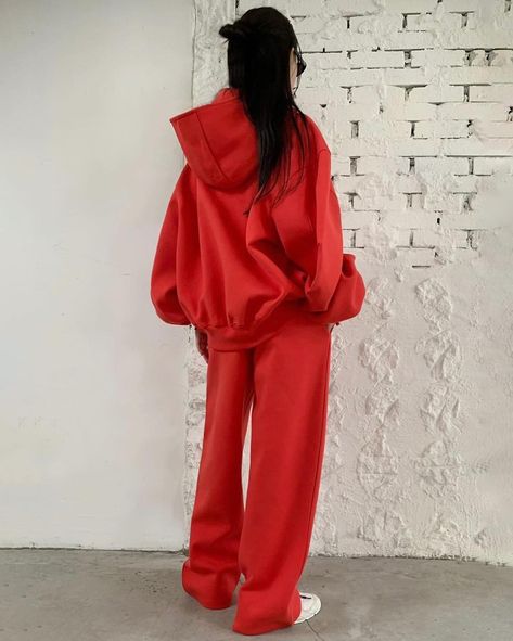 Say hello to our latest addition — the Katia balloon sleeve tracksuit set, designed to meet the demands of modern life with a zest of fun. Available in red and white. #TheFrankieShop #FrankieGirl #FrankieForAll Red Tracksuit, The Frankie Shop, Frankie Shop, Tracksuit Set, Modern Life, Say Hello, To Meet, Red And White, Red