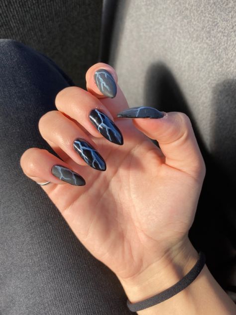 Thunder Nail Design, Lightning Nail Art, Thunder Nails, Black And Blue Nails, Lightning Nails, Thunder Design, Cute Almond Nails, Blue Thunder, Light Pink Nails