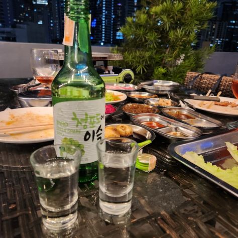 SAMGY DATE with my sister somewhere in makati, buti na lang meron silang Korea's no.1 soju my favorite jinro! @jinro_ph @jinro_global 🐸 #JinroPH #Hitejinro #JinroPH #HiteJinroPH #JinroPH Jinro Soju, Soju, Makati, My Sister, No 1, My Favorite, Quick Saves, Makati City