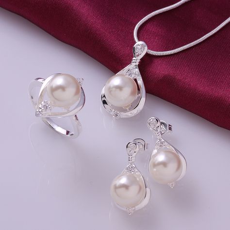 Pearl bridal jewelry sets