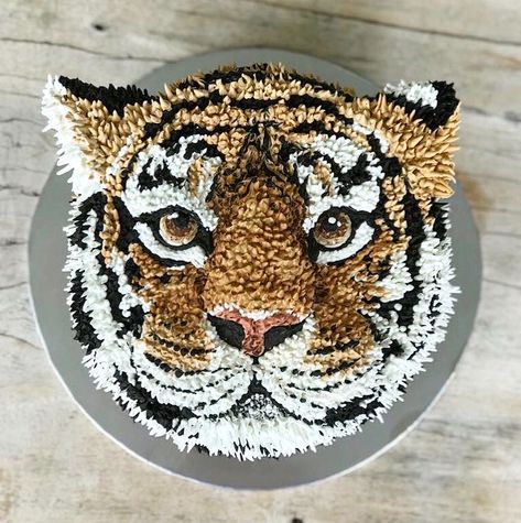 Cake Decorating Simple, Tiger Cake, Tiger Birthday, Animal Cakes, Animal Cake, Cat Cake, Cake Icing, Gorgeous Cakes, Cakes Cupcakes