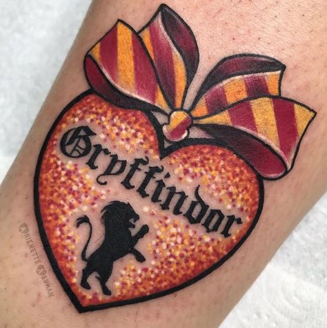 Harry Potter Tattoo Designs, Hogwarts Castle Tattoo, House Themes, Hogwarts Tattoo, Wand Tattoo, Castle Tattoo, Deathly Hallows Symbol, Potter Tattoo, Key Tattoo