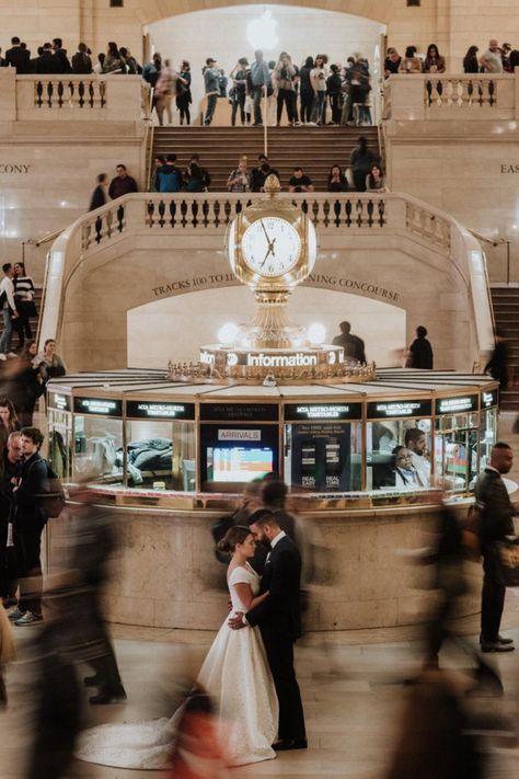 Nyc Wedding Photos Manhattan, Grand Central Station Wedding Photos, Grand Central Wedding Photos, Grand Central Photoshoot, Wedding In The City, Grand Central Station Photoshoot, Engagement Photos Nyc, Nyc Wedding Photos, Nyc Photoshoot