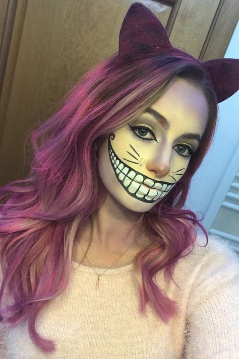 Cheshire Cat Dress Up, Cheshire Cat Cosplay Makeup, Chesire Cat Diy Costume, Easy Cheshire Cat Makeup, Cheshire Cat Halloween Costume Diy, Cheshire Cat Diy Costume, Cheshire Cat Halloween Makeup, The Cheshire Cat Costume, Chesire Cat Halloween Costumes