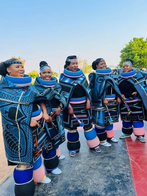 Zimbabwe Culture Outfits, Ndebele Traditional Attire, Best Wedding Suits, Africa People, Diy Fashion Clothing, Traditional Attire, White Shirt Dress, African Dresses For Women, African Wear