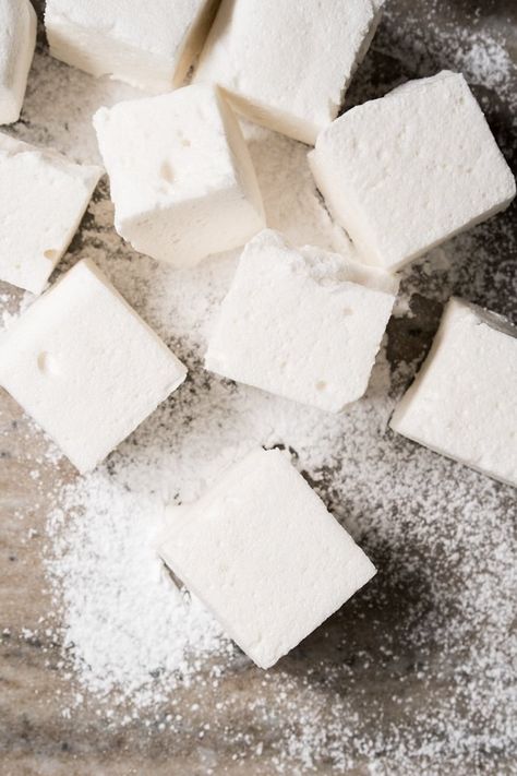 3-Ingredient Sugar Free, Paleo & Keto Marshmallows #keto #lowcarb #glutenfree #paleo #healthyrecipes #marshmallows #ketodessert #ketorecipes #ketodiet #smores Sugar Free Marshmallow Recipe, Sugar Free Christmas Treats, Keto Marshmallows, Sugar Free Marshmallows, Low Carb Candy, Sugar Free Baking, Sugar Free Treats, Keto Candy, Recipes With Marshmallows