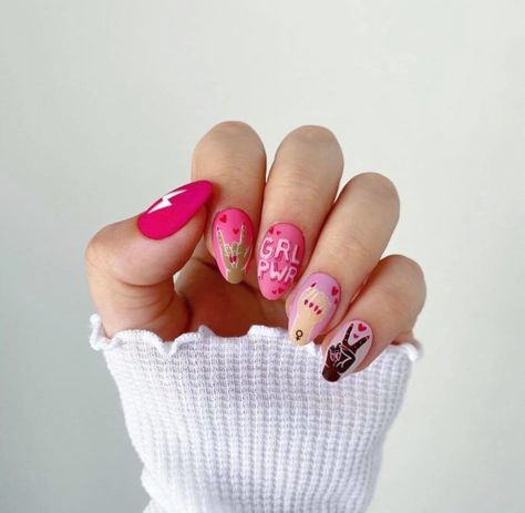 Celebrate Women’s History Month With These Feminist Nails Feminist Nails, Celebrate Women, Latest Nail Trends, Nail Photos, Brown Nails, Dream Nails, Manicure E Pedicure, Gorgeous Nails, Nude Nails