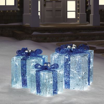 Hanukkah Gift Boxes with Lights in Blue/White-Afflink Blue And White Christmas Lights, Blue Christmas Lights, Blue Christmas Tree Decorations, Chanukah Decor, Diy Christmas Lights, Blue Christmas Decor, Hanukkah Decorations, Silver Christmas Decorations, Blue Christmas Tree