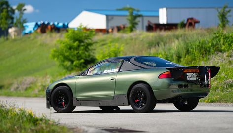 This 1,500-HP Eagle Talon TSi Proves the Numbers Don't Lie Eagle Talon Tsi, Eclipse Gsx, Eagle Talon, Dream Car Garage, Pushing Boundaries, Rear Differential, Racing Seats, Fuel Cell, Roll Cage