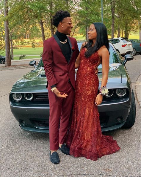 Matching Red Prom Outfits, Hoco Suits For Guys Black, Red Prom Dress Matching Suit, Red Prom Dress And Date, Red Prom Couple Outfit Black, Black Couple Prom, Prom 2022 Black Couples, Burgundy Prom Dress Mermaid, Prom Fits