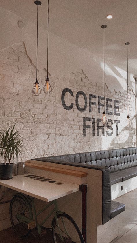 Coffee Shop Brick Wall Interior Design, Coffee Shop Accent Wall, Brick Wall Interior Design, Industrial Coffee Shop, Foodtrucks Ideas, Cafe Design Inspiration, Wall Decor Restaurant, Coffee House Design, Brick Wall Texture