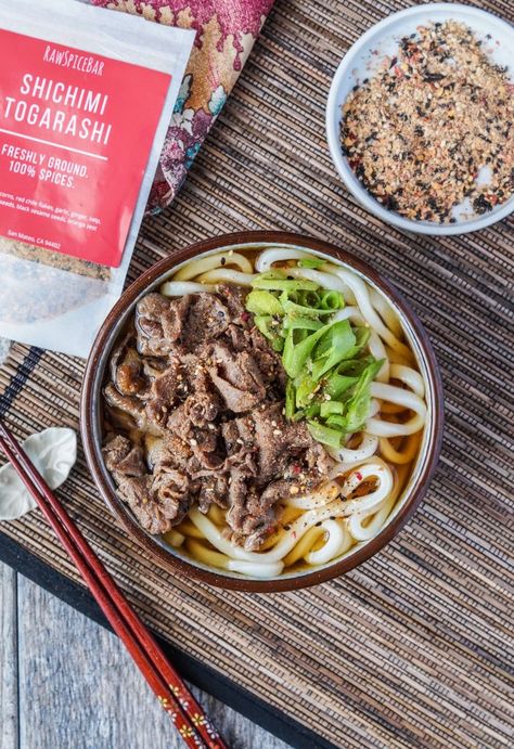 Niku Udon - a Japanese noodle soup with a seasoned dashi base, thick udon noodles, and thinly sliced and marinated beef. Japanese Meat, Beef Udon, Japanese Udon, Udon Noodles Recipe, Udon Soup, Udon Noodle Soup, Japanese Beef, Homemade Noodles, Udon Noodles