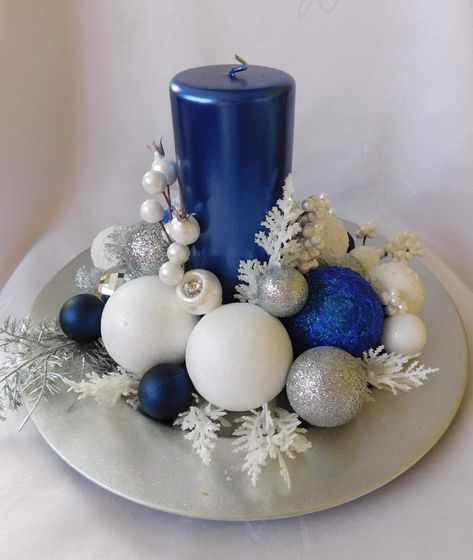 Blue Sliver White Christmas Decor Diy, Navy Blue Christmas Centerpieces, Blue And White Christmas Centerpieces, Blue Christmas Table Centerpieces, Blue White And Silver Christmas Decor, Blue And Silver Christmas Centerpieces, Christmas Decor Blue And Silver, Blue Christmas Centerpieces For Table, Diy Blue Christmas Decorations