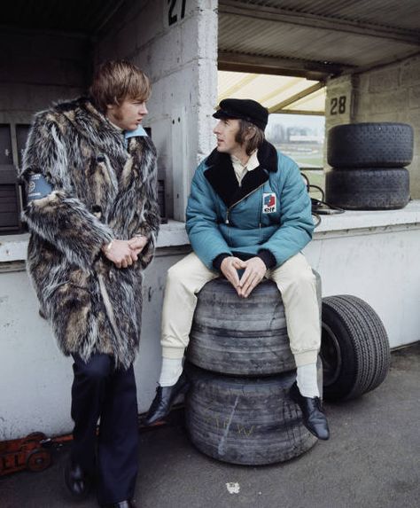 Ronnie Peterson & Jackie Stewart Ronnie Peterson, Jackie Stewart, Gilles Villeneuve, Classic Racing Cars, Formula Uno, F1 Racing, Steve Mcqueen, Racing Driver, Motor Racing