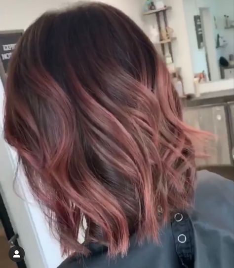 Short Rose Brown Hair, Brunette Rose Hair, Hair Color Ideas For Brunettes Rose Gold, Dark Hair Rose Gold Balayage, Blush Highlights Hair Brunette, Rose Brown Balayage Brunettes, Subtle Pink Balayage Brunette, Rose Brown Highlights On Dark Hair, Brunette And Pink Balayage