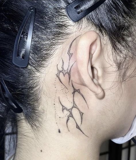 Crescent Moon Tattoo Behind Ear, Moon Tattoo Behind Ear, Art Tattoo Ideas, Tattoo Behind Ear, Ear Tattoo Ideas, Grunge Tattoo, Sigil Tattoo, Crescent Moon Tattoo, Sharpie Tattoos