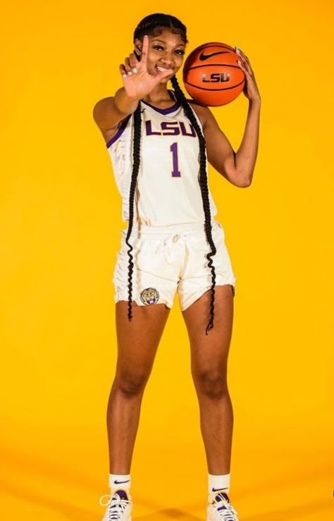 Angle Reese Basketball Lsu, Basketball Banner Pictures, Angle Reese Basketball, Basketball Photoshoot Women, Lsu Basketball Women, Women’s Basketball Media Day Poses, Media Day Basketball Women, Media Day Poses Basketball Women, Basketball Pictures Poses Individual