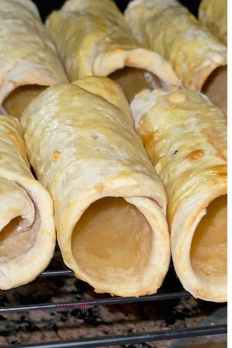 Cannoli Dough Recipe, Baked Canoli Shell Recipe, How To Make Canolli Shells, Canoli Shell Recipe Easy Cannoli Shells, How To Make Cannoli Shells, Cannoli Shells Easy, Easy Cannoli Shells, Conoli Recipe Shell, How To Make Cannolis